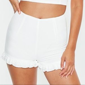 MISSGUIDED White Frill Shorts
